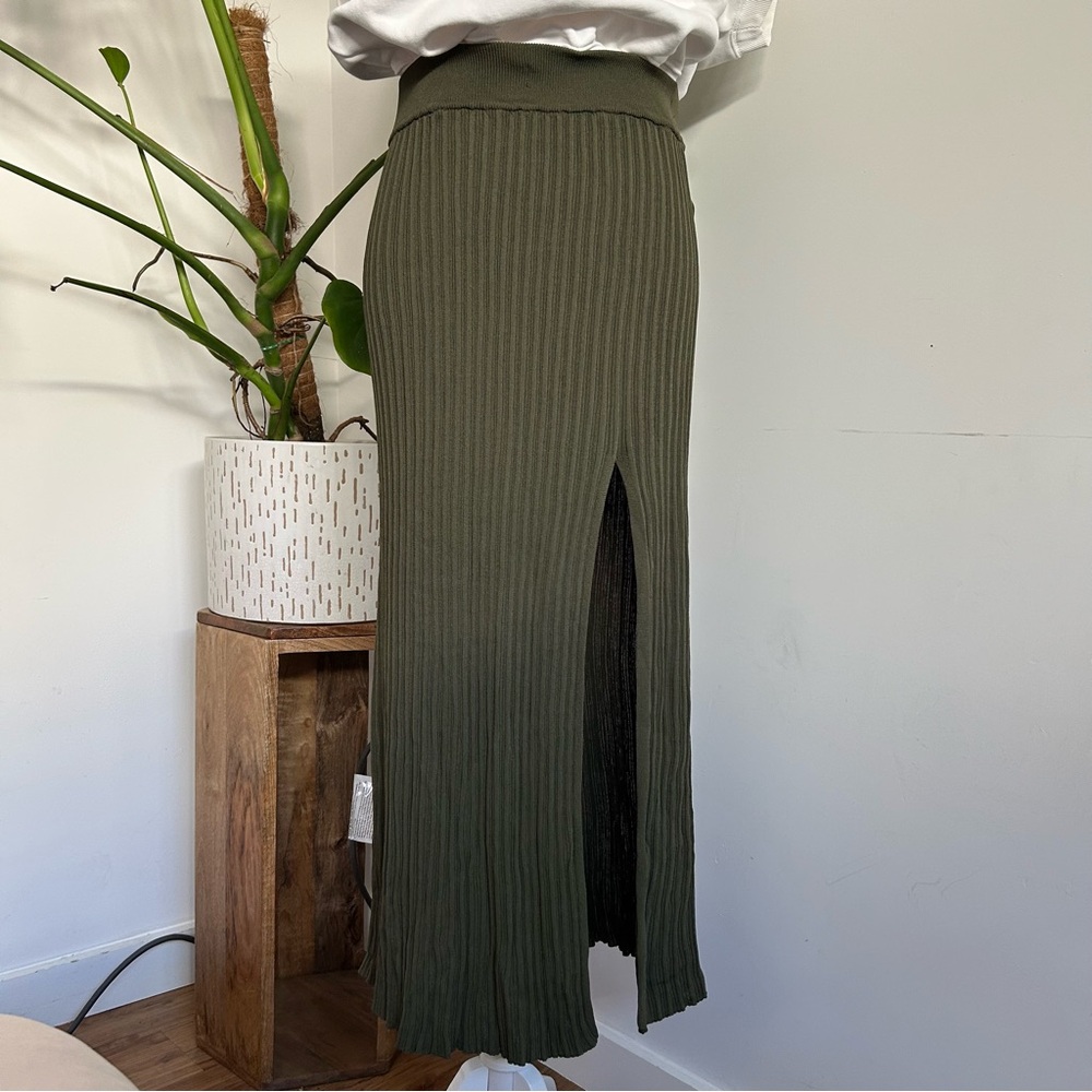 Wilfred Forest Green Ribbed Maxi Skirt
